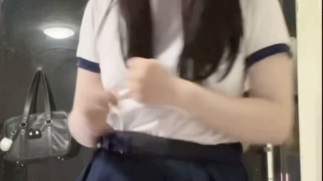 How about this dance? I think I know this one. I'll make up for it with a ratty video later.
