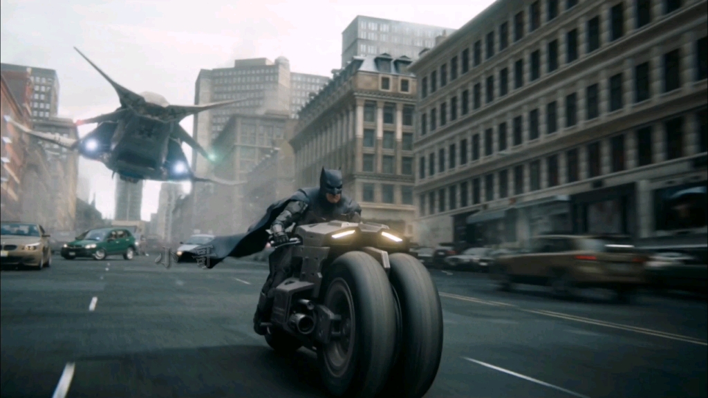 大本蝙蝠侠的摩托是不是有点泰裤辣