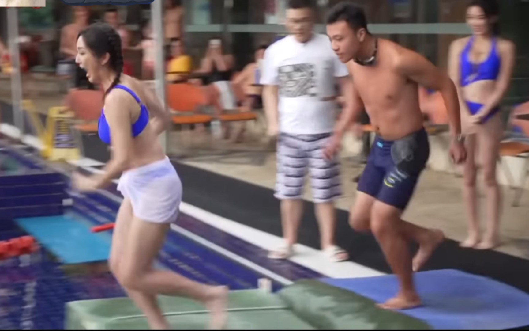 Taiwan Variety Pool Competition - Jitterbug Bridge Chasing Battle