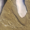 白丝踩泥玩水