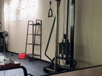 李书鹏 健身房出力 6.19