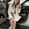 美女销售黑丝薄透极品腿