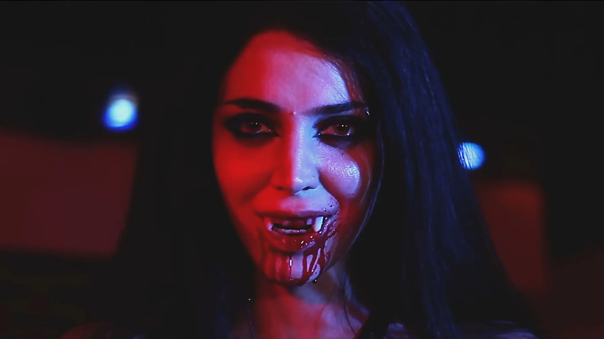 636：家里来了个美女吸血鬼，吸干抹净