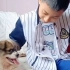 自闭症孩子让妈妈感到烦恼，直到一只小狗的出现…孩子终于展现出幸福的笑容！