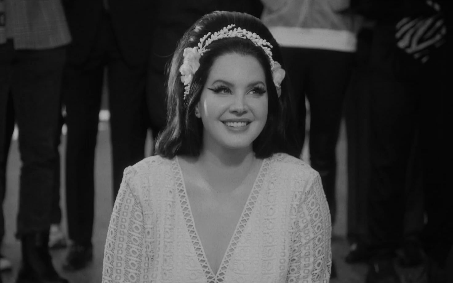 【官方MV首播】Lana Del Rey feat Jon Batiste Candy NecklaceLanaDelRey资讯