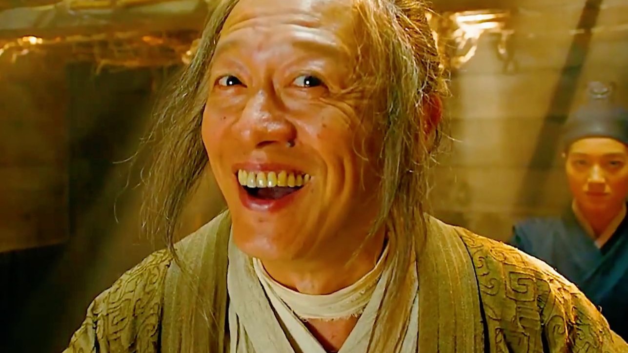 “黄金四百两，你一年俸禄几个钱啊？这抓一把是你三十年俸禄！”《绣春刀》