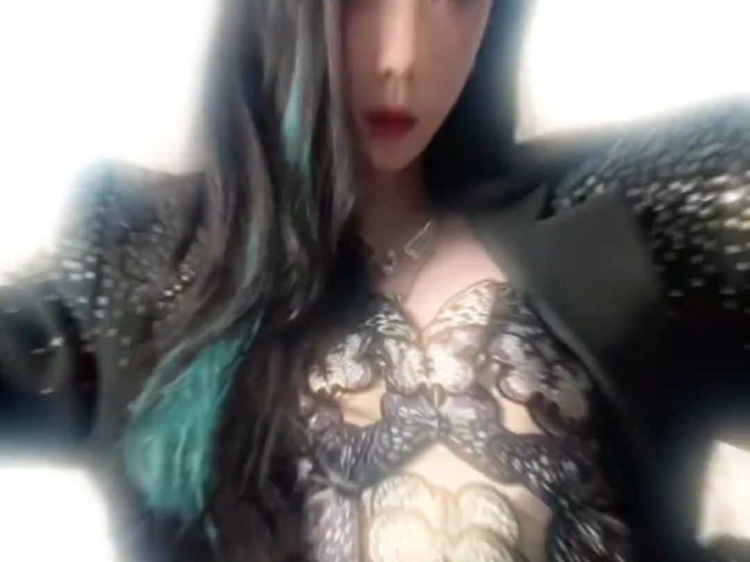 看见张紫宁ZINING 要喊…