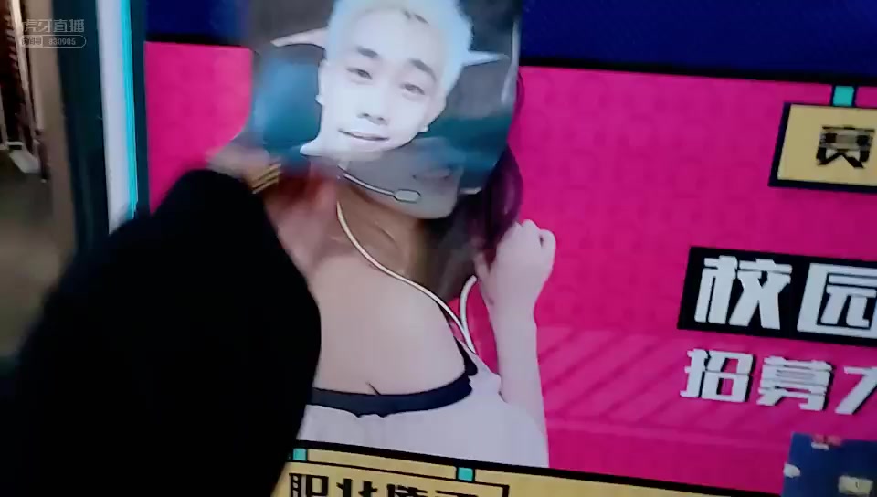 网吧老板再次暗访自己开的网吧,店员依旧没有认出来?