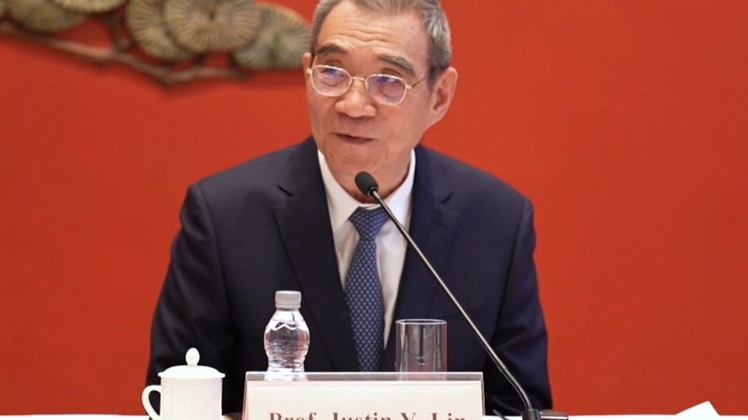 “中国崩溃论”屡屡崩溃