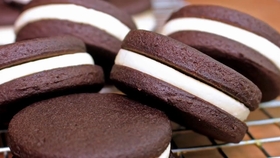 Indulgent Oreo Cookie Cake Truffles: A Decadent Dessert Recipe for Chocolate Lovers