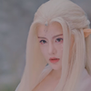苏妲己被九尾狐附身，妖狐出场之时让人惊艳，眼神瞬间到位