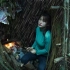 杨妹妹在森林中过了一夜，用泥巴建的烤炉，妹子以后不能这样了