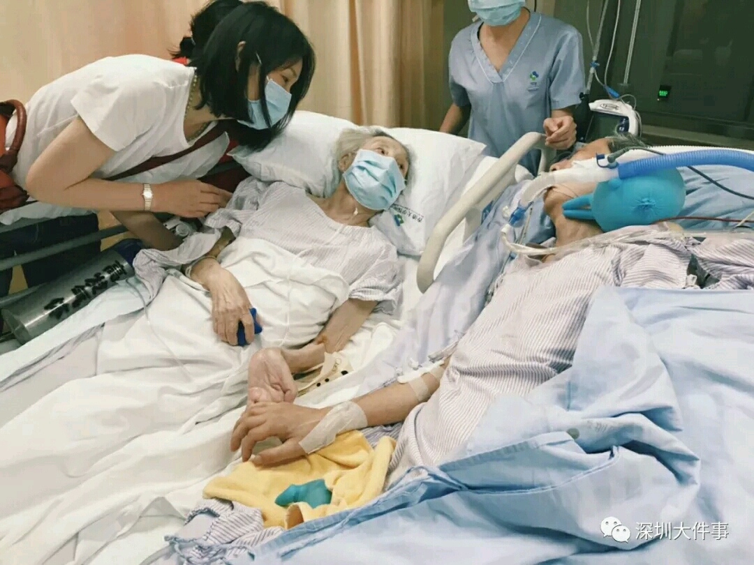 这张icu病房的牵手照刷屏了!网友:看到爱情最好的模样
