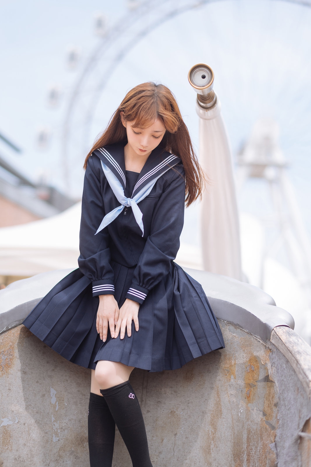 美女秀丨过膝袜 jk制服,好想摸摸这个妹妹的肚脐眼