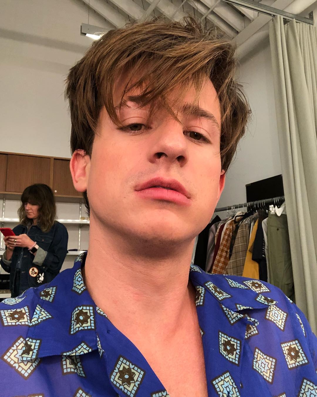 charlie puth:断眉最具音乐才华的欧美90后歌手