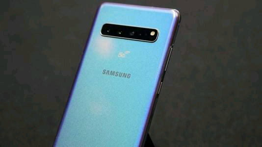 基于自家的原材料供应链,三星自研exynos 5 octa八核处理器,后置摄像