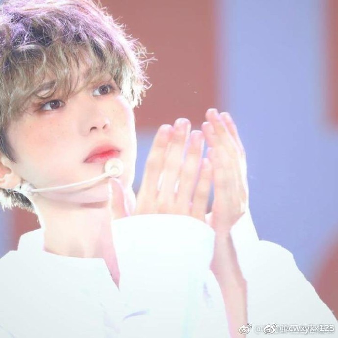 「蔡徐坤×你」①我等你