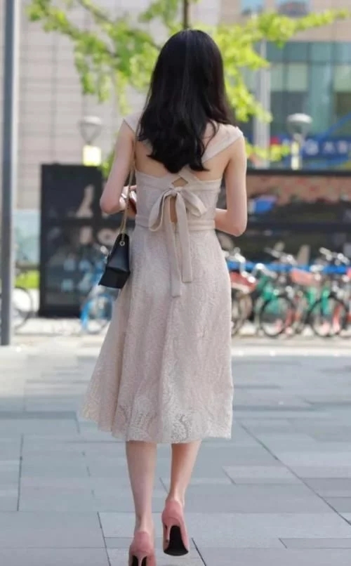 冬季长裙配什么鞋子好看图片 七丽女性网