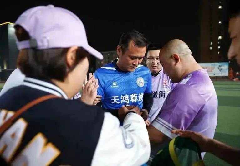徐云龙签名球迷.jpg