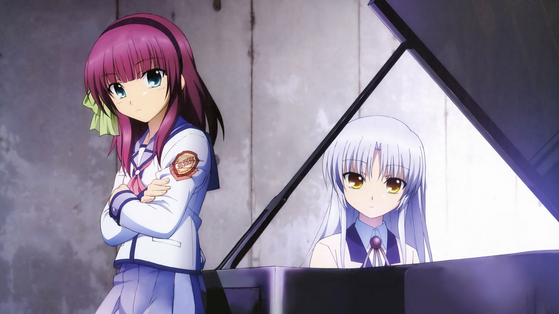 仲村由理 angel beats>(左)