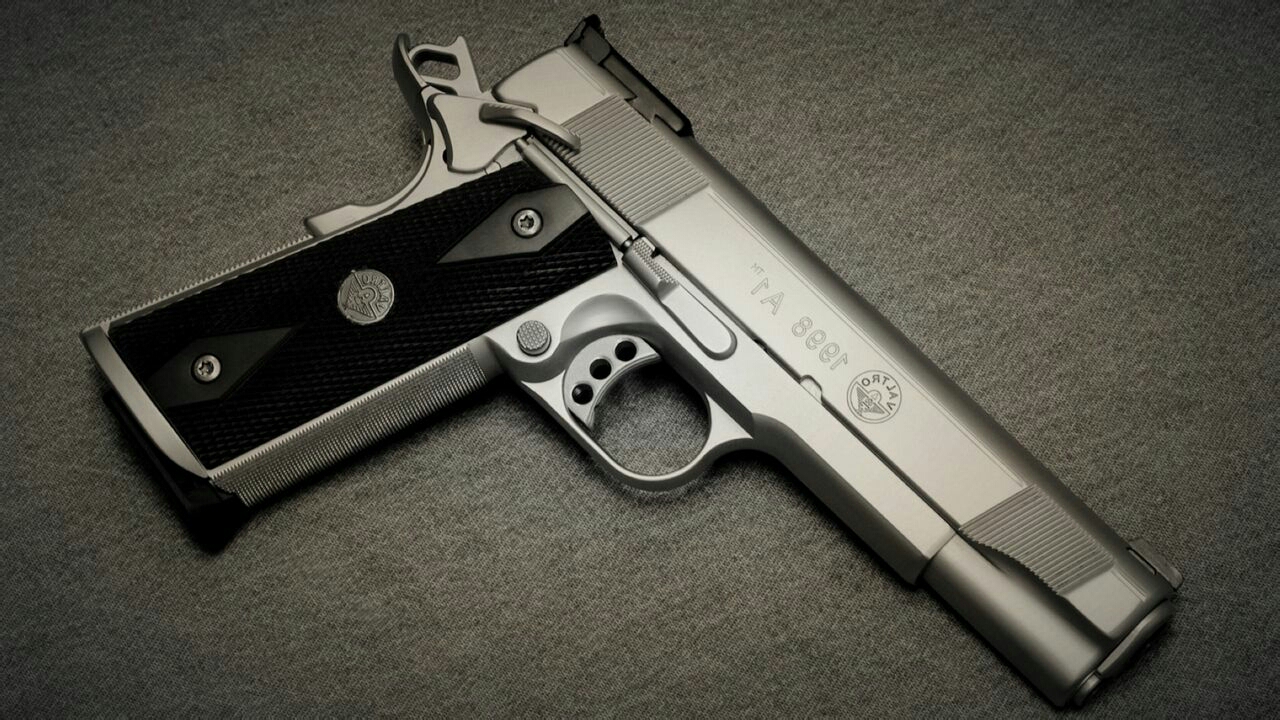 10.那些绝地求生中的枪械原型(p1911)