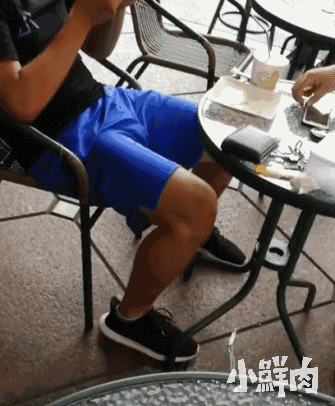 希望烂片导演好好学一学民间智慧 当然噜 在健身房捕获小鲜肉已经