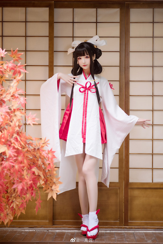 cos正片南宫甜美和服完美演绎双生视界菊理千姬cos