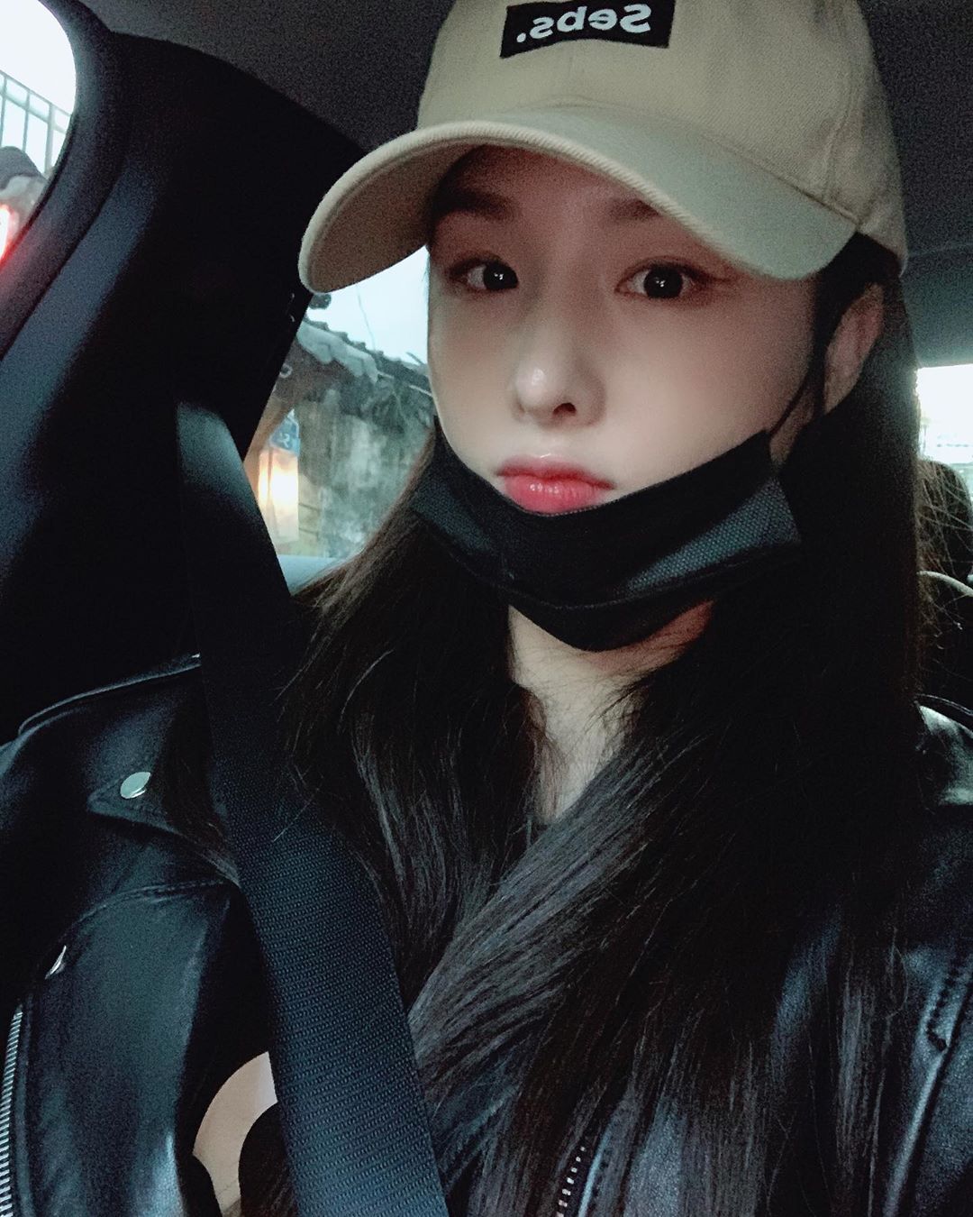 率智ins更新，啧啧画报更新，罗莎香水hani小卡