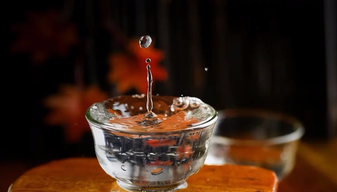 晚饭配二两酒，这样的人现在身体怎么样了？早知早受益