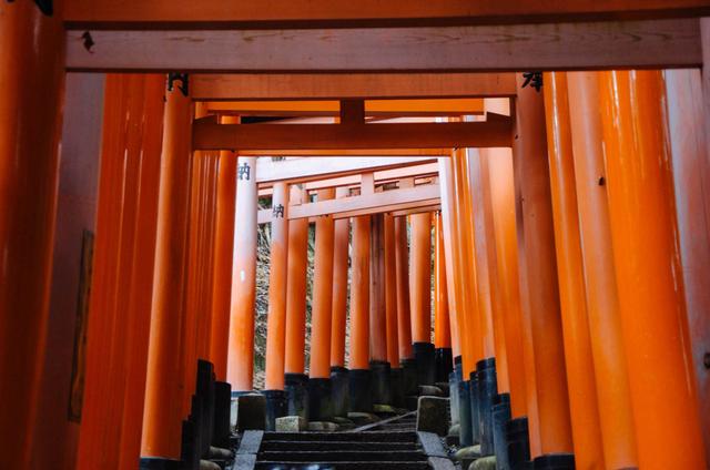千本鸟居日本的标志性建筑