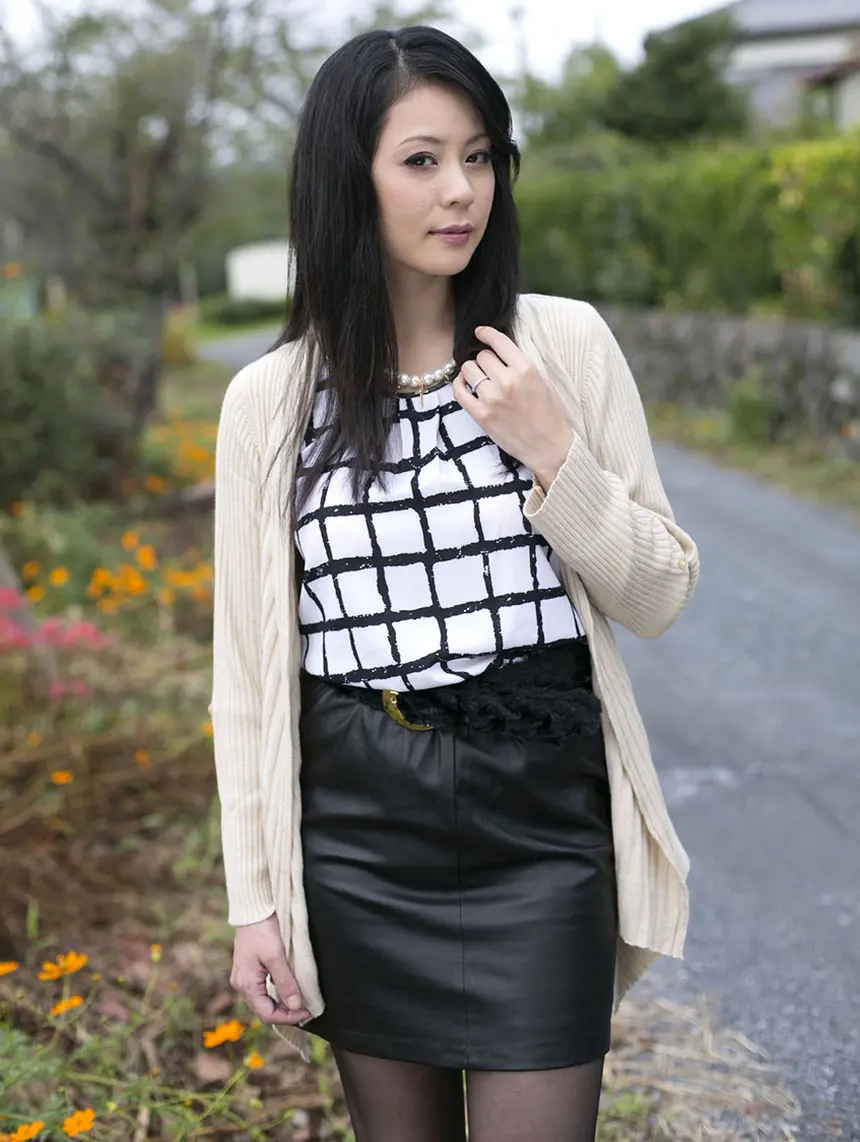 愛田奈々(三津なつみ)(上篇)，无敌是多么，多么落魄……