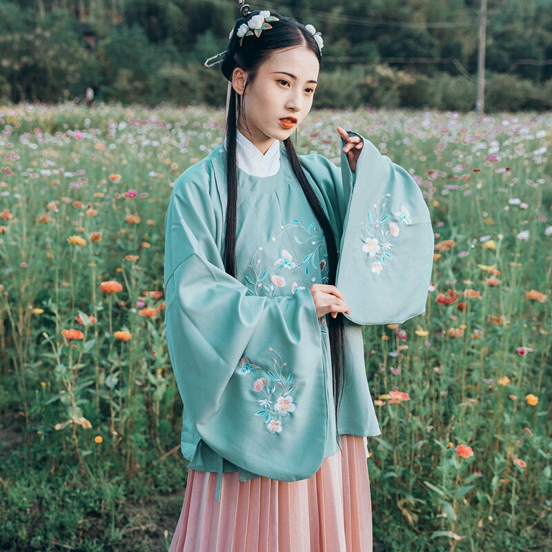 重工白菜汉服穿搭,重工刺绣汉服白菜