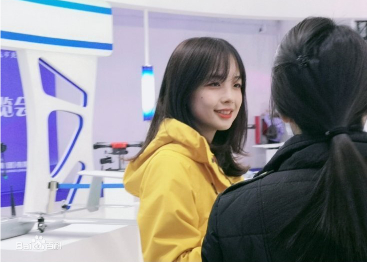 王冰冰和弘中绫香你喜欢哪个?中国和日本美女主持人
