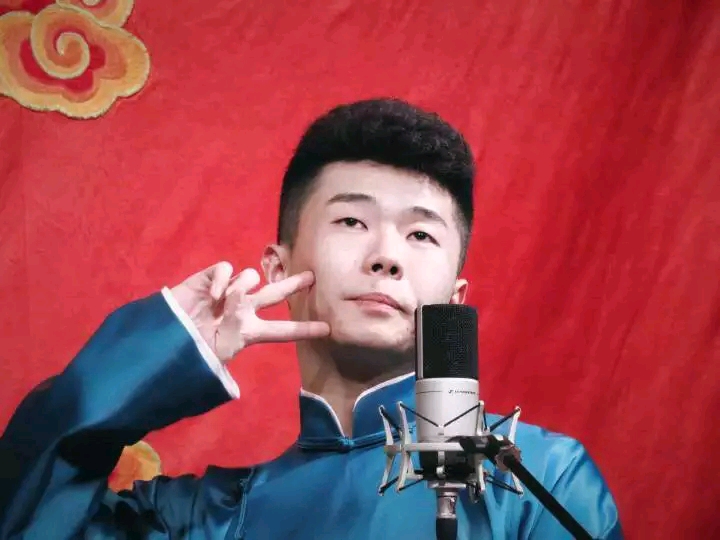 【被迫营业】假笑男孩周九良 是可爱的宝藏boy啊