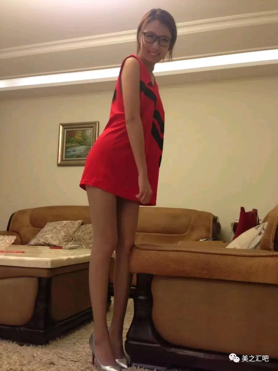新来的女同事