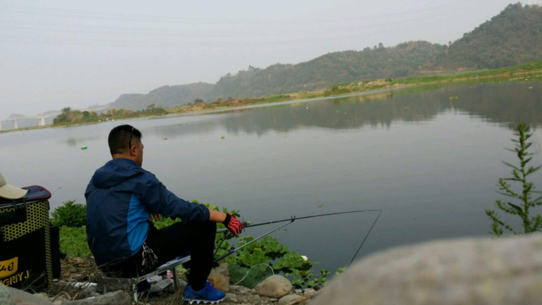 野钓怎么看有没有鱼 0d2fbb0eb6fbbfedd760ed66e36c801226eaca4b.jpg