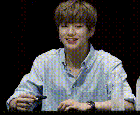 14晚8点 评论区选取一名赠送 innisfree悦诗风吟的wanna one限量版