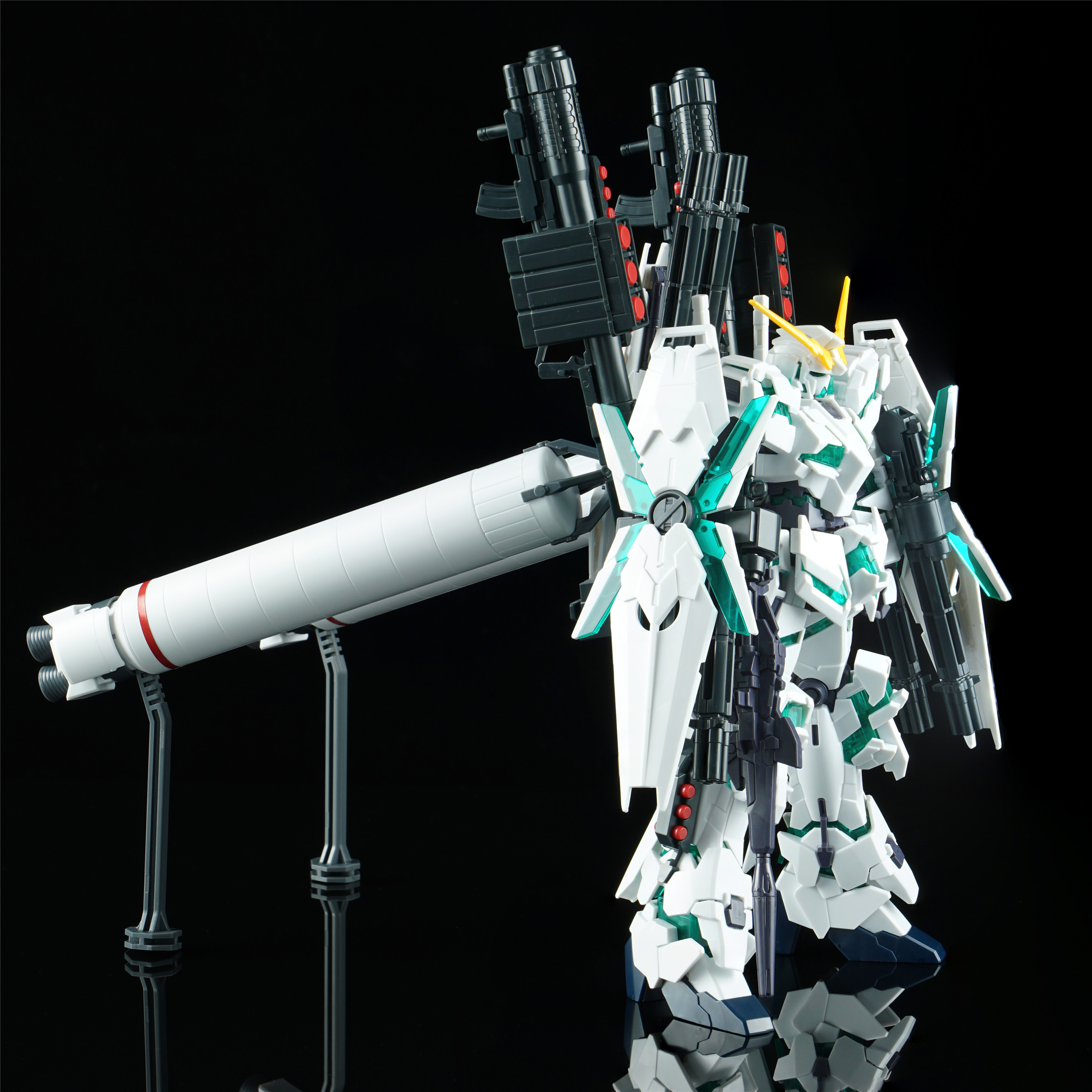 【高达模型吧评测】hguc 1/144 全装备独角兽高达(毁灭模式)