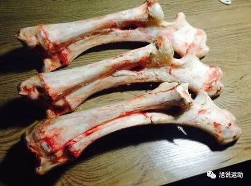 骨骼在人体之中的形状大致分为 四类:长骨,短骨,扁平骨,不规则骨,以下