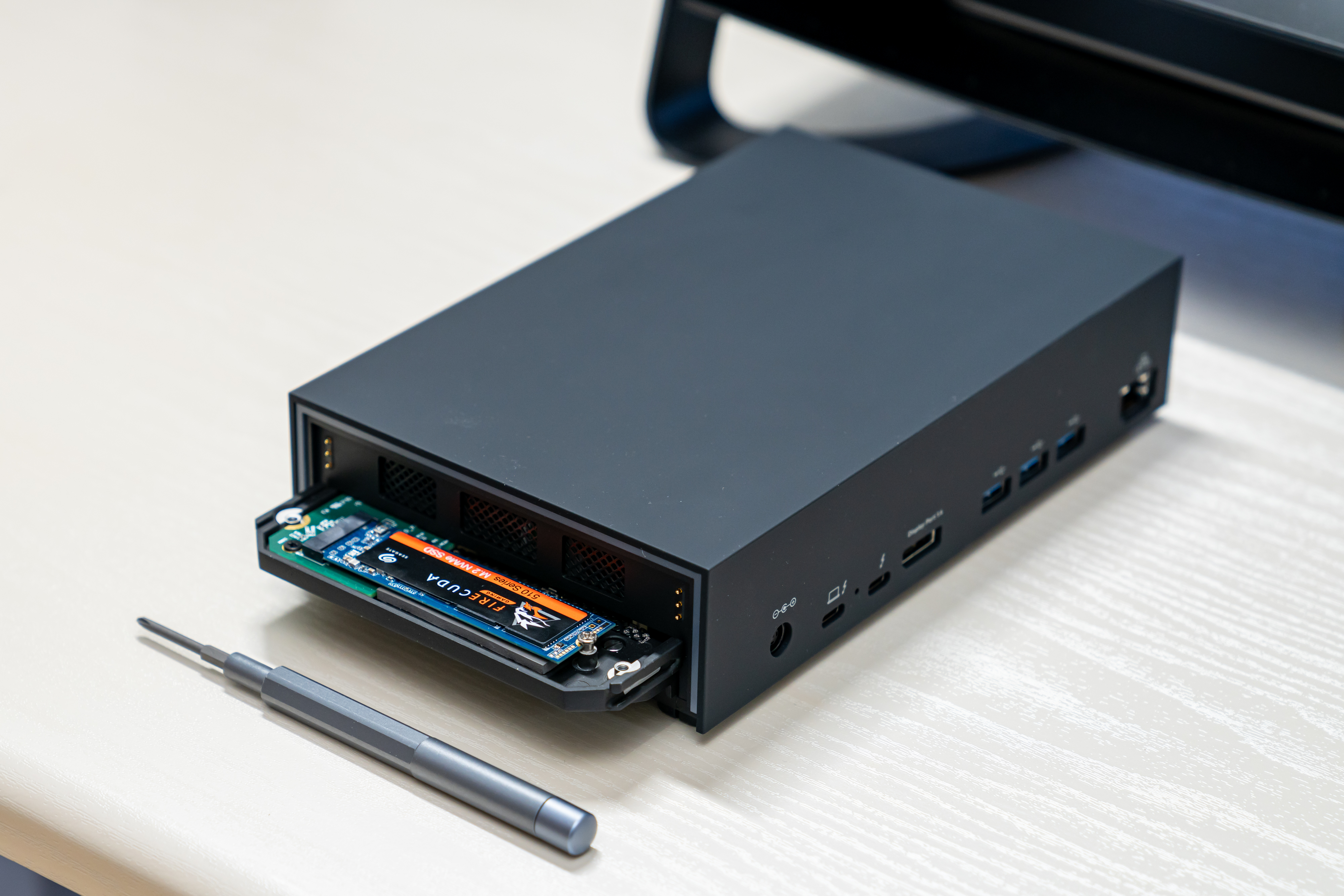 mac硬盘扩容性价比方案:希捷酷玩游戏扩展坞 酷玩 510 ssd 评测
