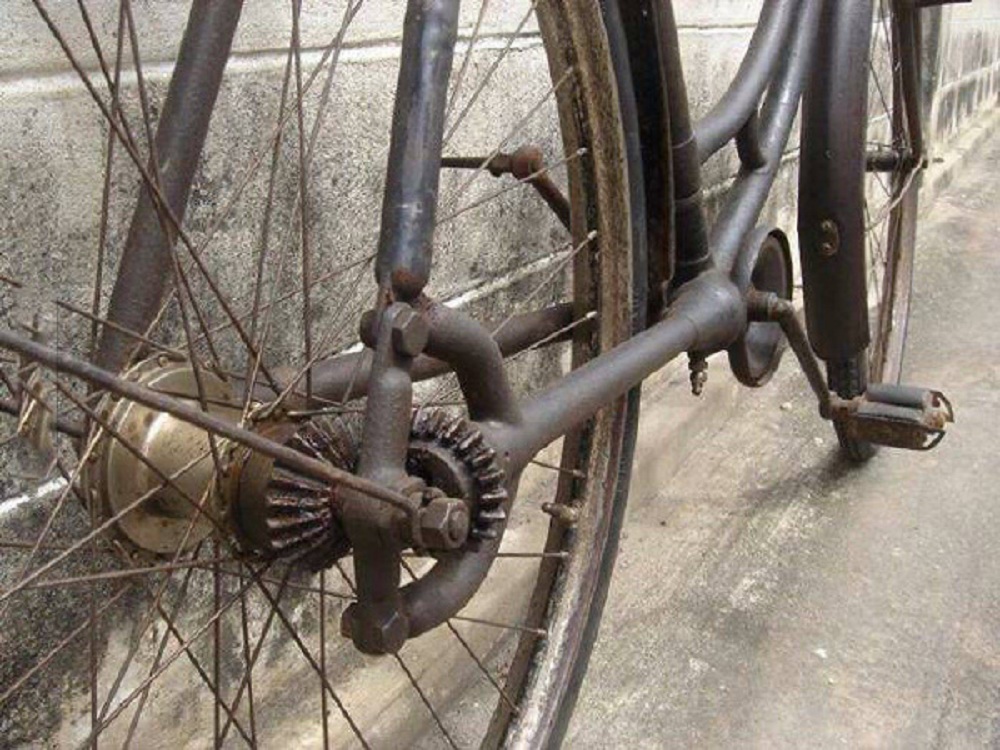 12.这轴要是坏了是找修自行车的还是找修汽车的?
