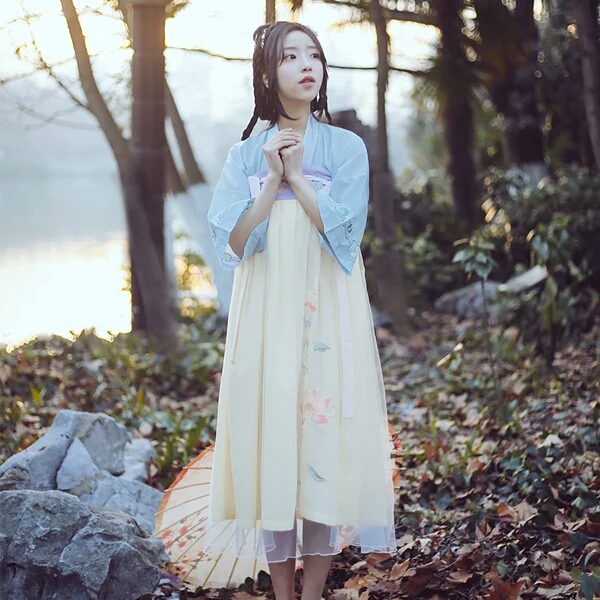 出汉服汉元素,救救孩子吧