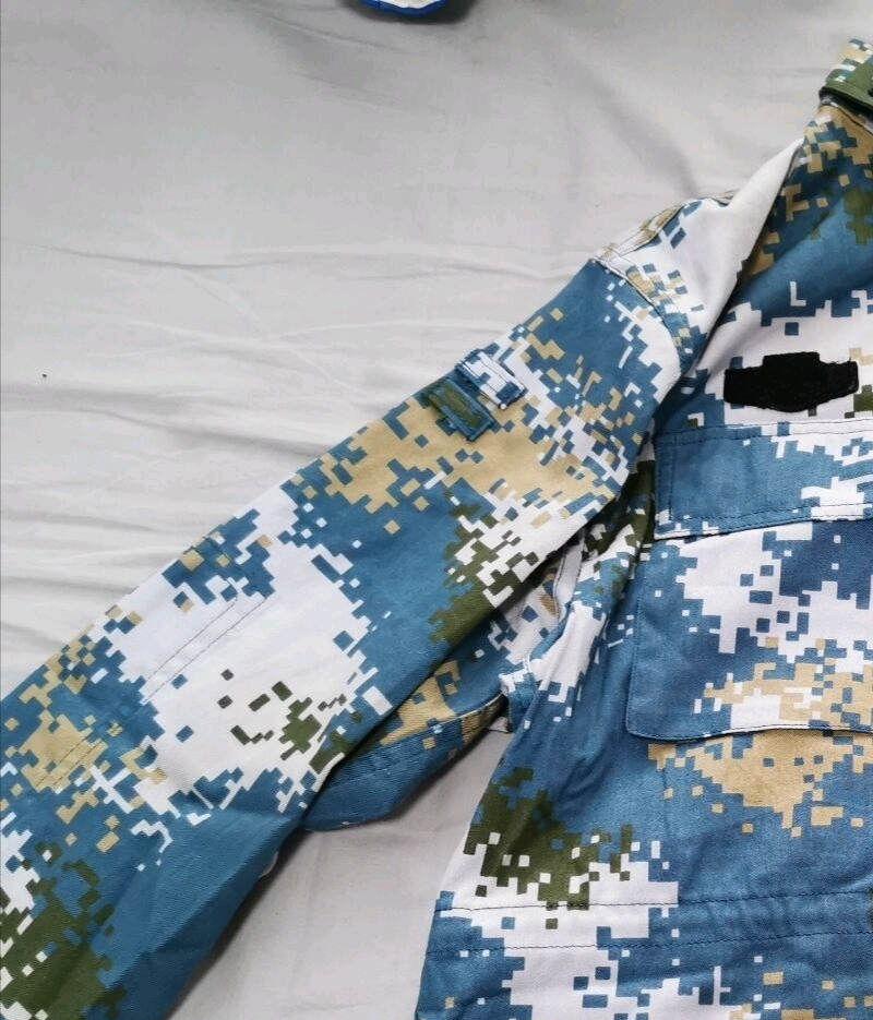 pla07海洋迷彩作训服 vs us army 全地形数码迷彩作训