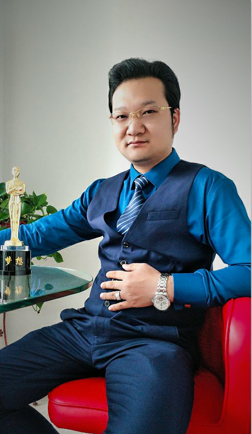 金牌制作人与鬼才导演双剑合并打造青春励志电