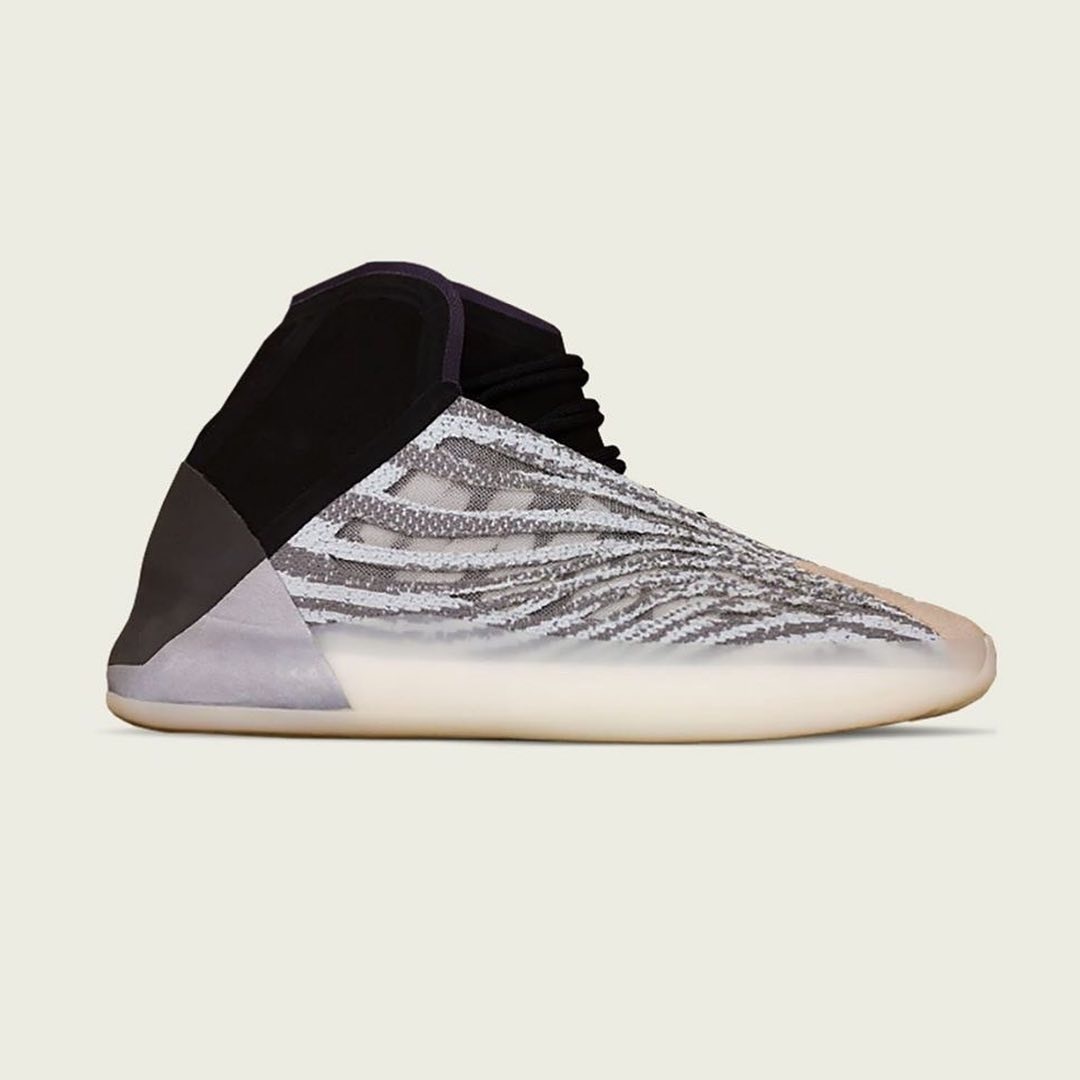 隐藏鞋款:yeezy 篮球鞋