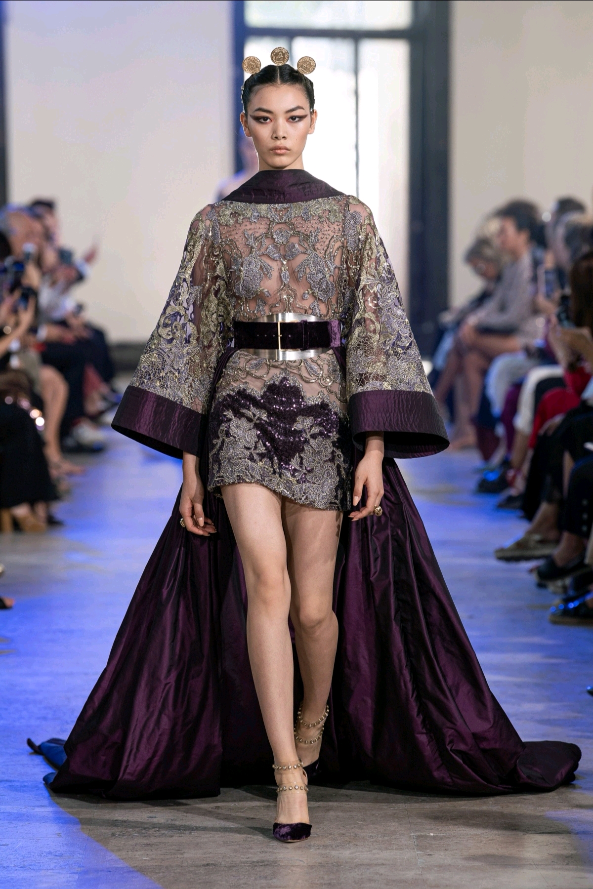 【elie saab】2019/20秋冬高级定制秀场高清图片