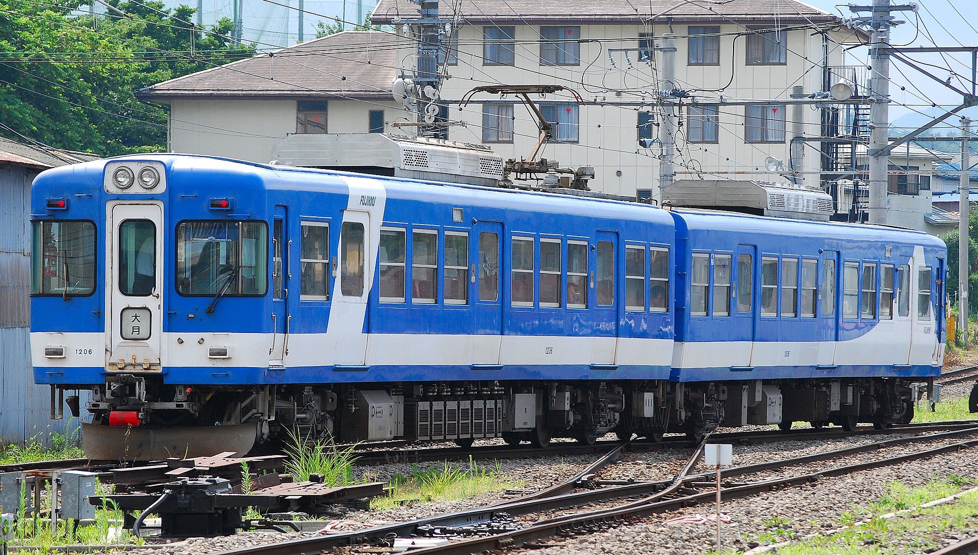 日本铁道半个世纪的传承京王电铁两代5000系电车上