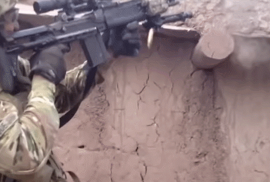 枪 武器 538_364 gif 动态图 动图