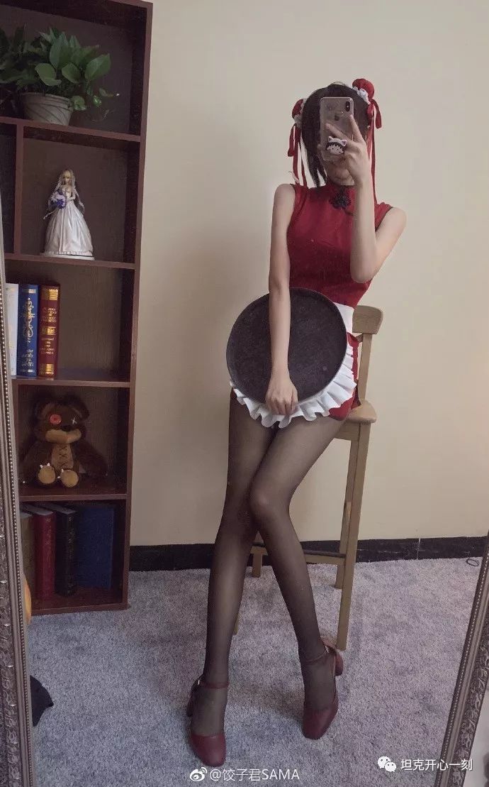 “斗鱼第一大腿”满满是馅的@饺子君sama