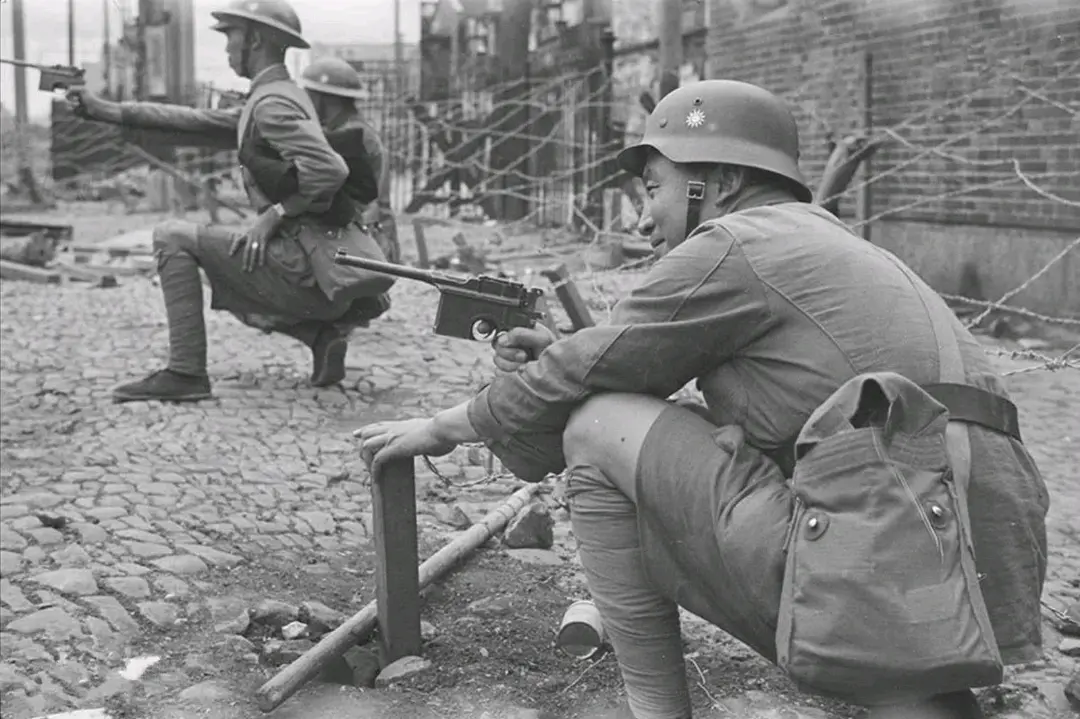 德械师与三德原装步兵师的装备区别